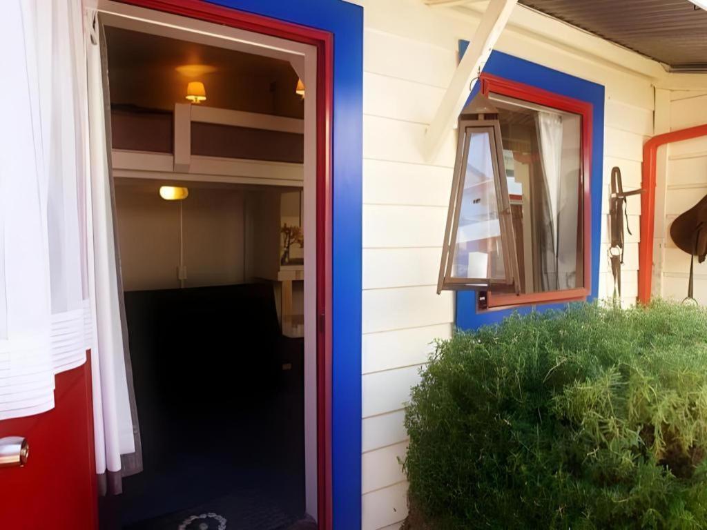 Stables Lodge Backpackers Napier Eksteriør billede