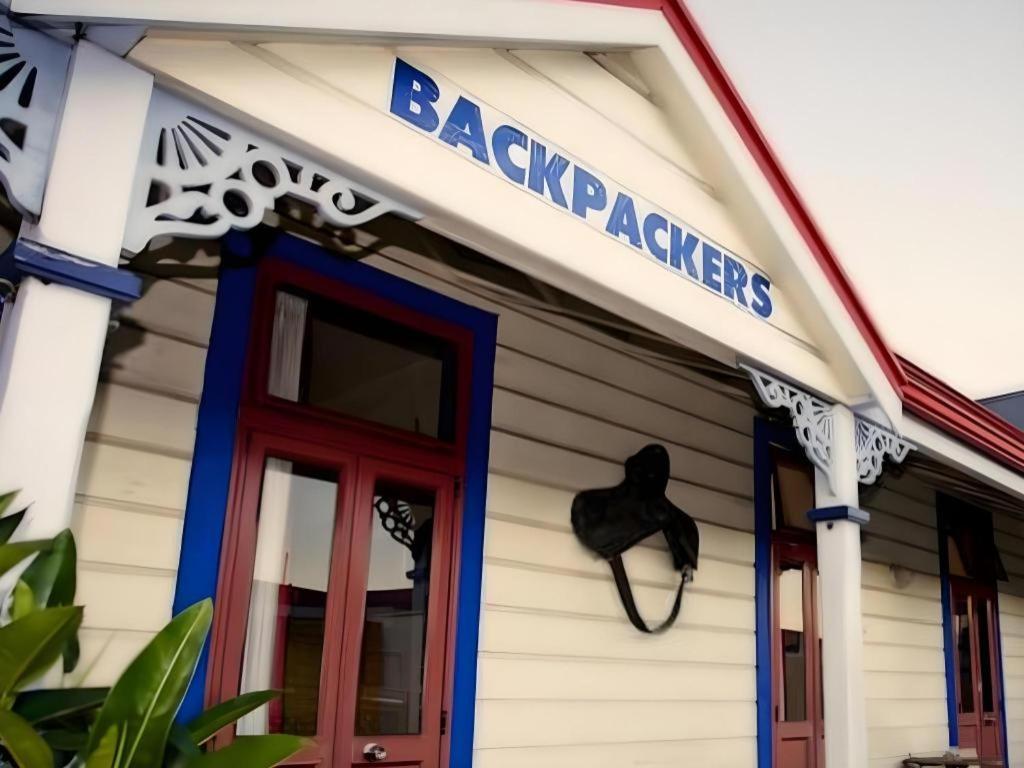 Stables Lodge Backpackers Napier Eksteriør billede