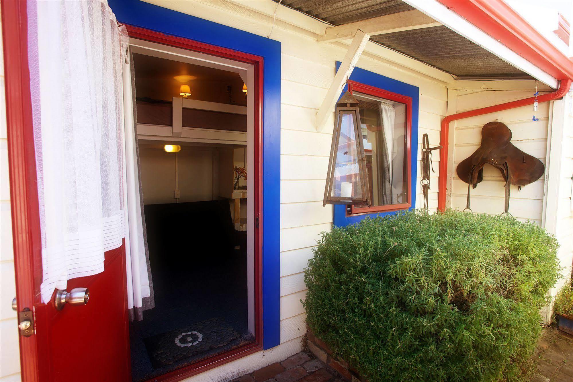 Stables Lodge Backpackers Napier Eksteriør billede